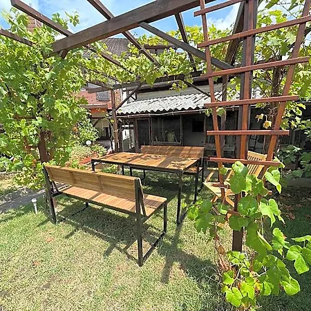 فندق Parkplaetze, Einzelbetten, 2 Tvs, Balkon, Terrasse, Fast Wi-fi Bis Zu 1000 Mbit, Homeoffice