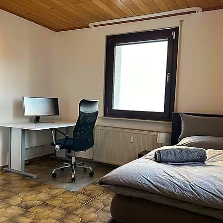 Parkplaetze, Einzelbetten, 2 Tvs, Balkon, Terrasse, Fast Wi-fi Bis Zu 1000 Mbit, Homeoffice فندق 4*