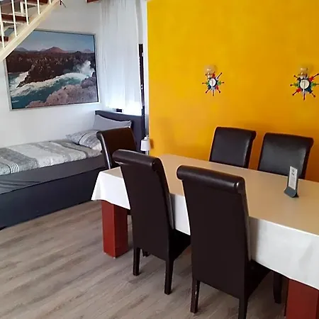 فندق Parkplaetze, Einzelbetten, 2 Tvs, Balkon, Terrasse, Fast Wi-fi Bis Zu 1000 Mbit, Homeoffice