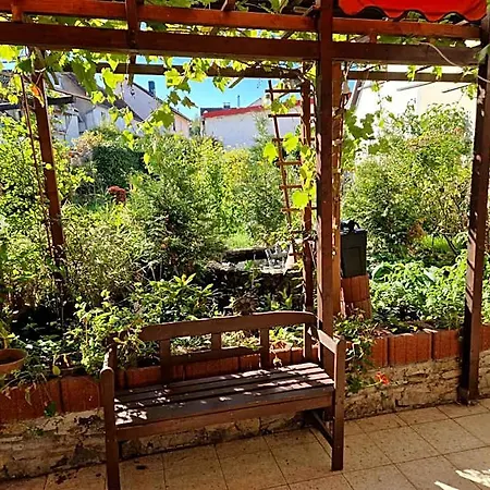 فندق Parkplaetze, Einzelbetten, 2 Tvs, Balkon, Terrasse, Fast Wi-fi Bis Zu 1000 Mbit, Homeoffice 4*